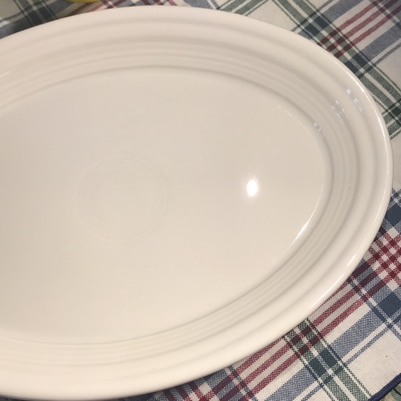 FIESTA OVAL PLATTER/DISH WHITE 2002 - Picture 2 of 5